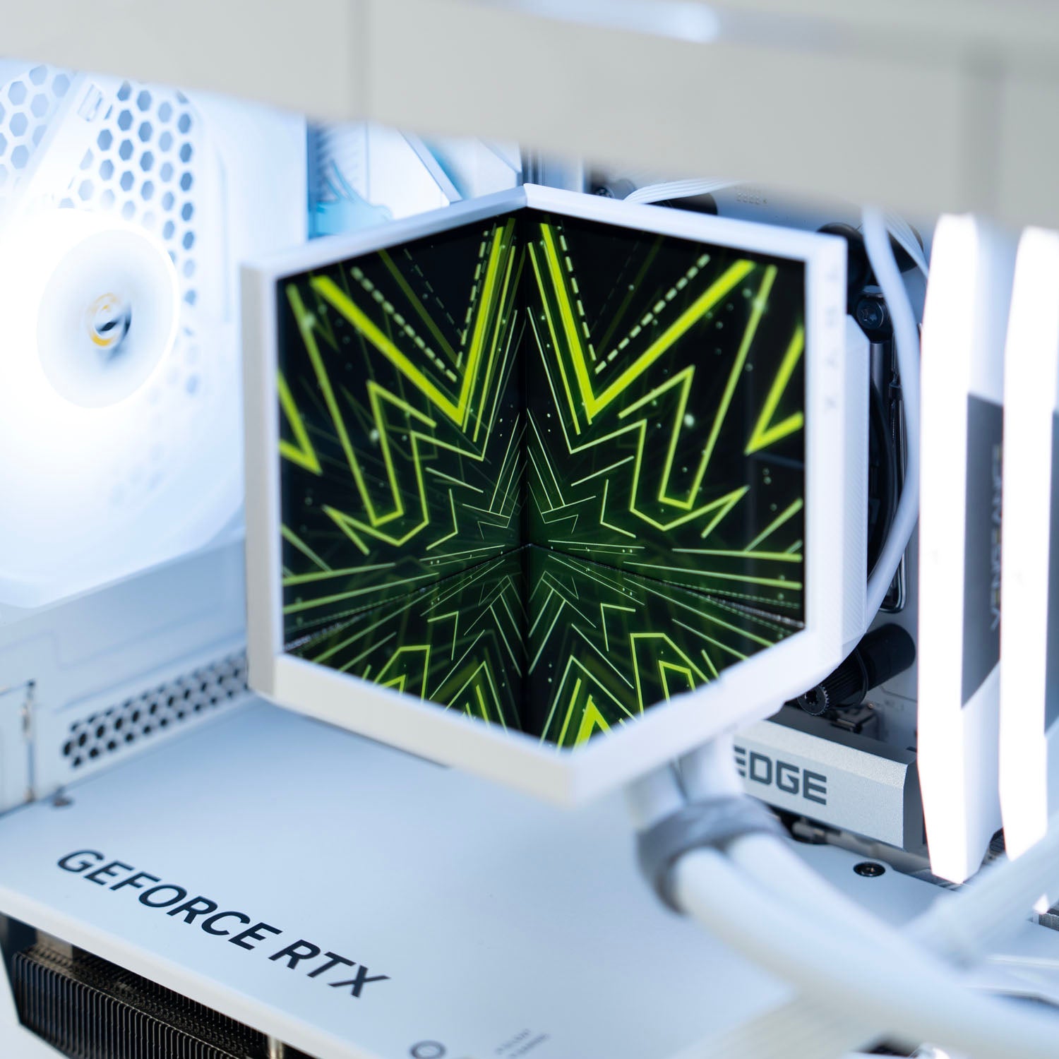 Custom All-White Gaming PC – AMD Ryzen 7 9800X3D MSI RTX 5080 16GB Antec C5 White