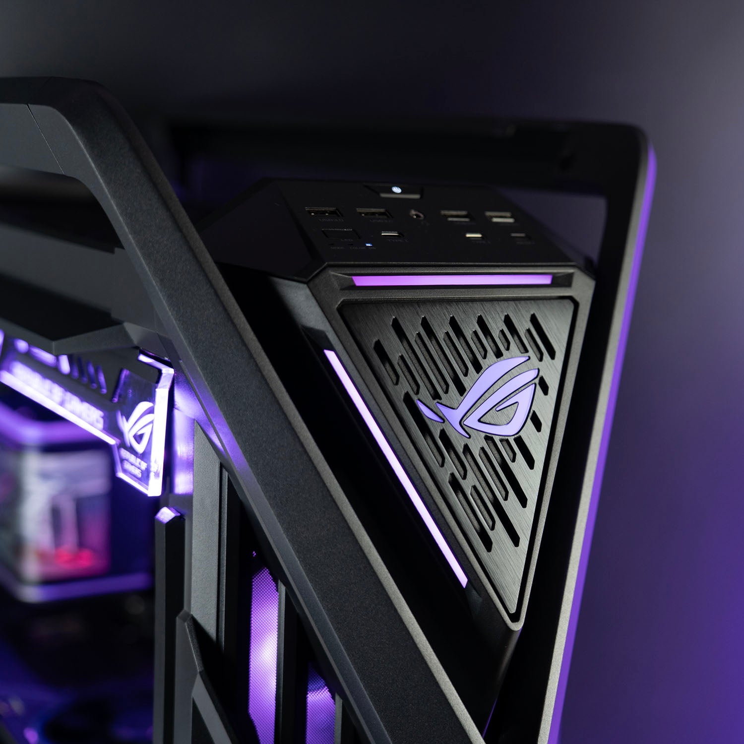 Ultimate Gaming PC – AMD Ryzen 9 9950X3D ASUS ROG Astral RTX 5090 32GB ROG Hyperion E-ATX Full ROG Build