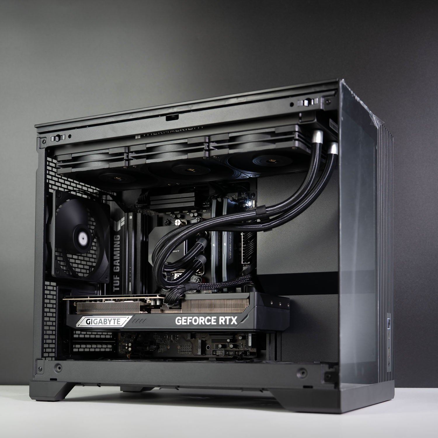 Custom Micro ATX Gaming PC – AMD Ryzen 7 9800X3D Gigabyte RTX 5070 Ti 16GB Phanteks XT M3 Black