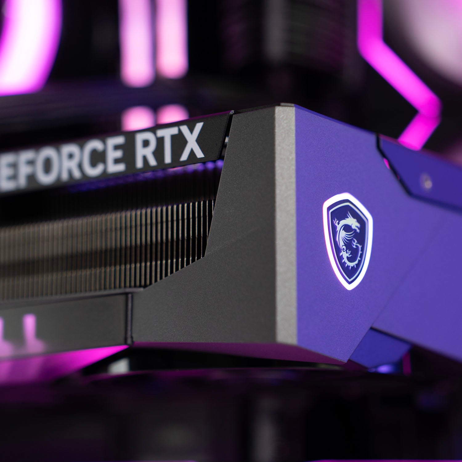 Custom All-Black Gaming PC – AMD Ryzen 9 9950X3D MSI RTX 5090 32GB Lian Li O11 Dynamic Mini V2 Hydroshift II 360 AIO